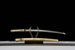 Alternative view of Clear Shadow - Handgesmeed Katana van 1065 koolstofstaal