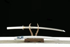 Alternative view of White Jade - Handgesmeed Katana van 1065 koolstofstaal